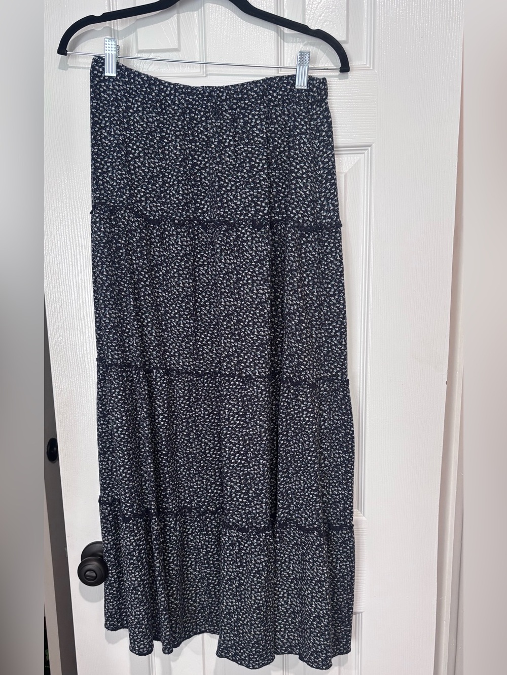 Brandy Melville Navy and White Floral Tiered Maxi Skirt